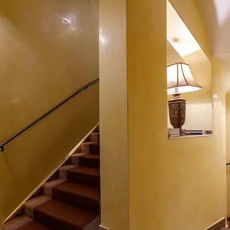 Alfred Hotel 3*