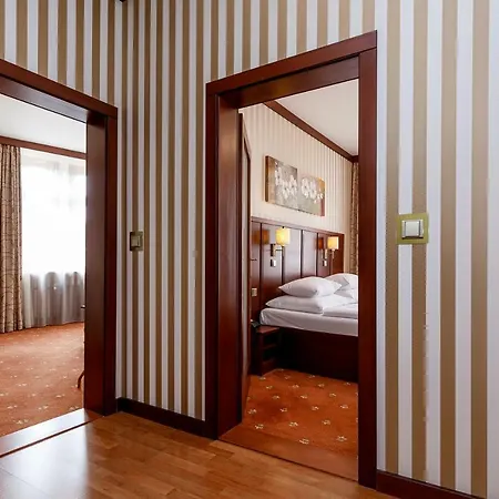 Hotel Alfred