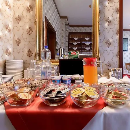 Hotel Alfred 3*